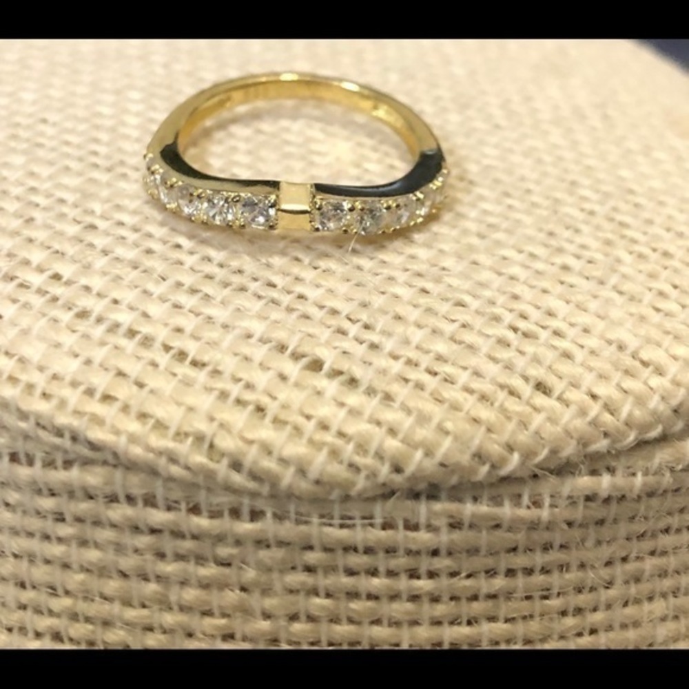 NIB Cubic Zirconia Marquise Engagement Ring Set - Picture 5 of 6